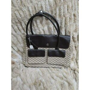 Etienne Aigner Sophisticated Hobo Shoulder handbag Purse Tote Bag Laptop Travel